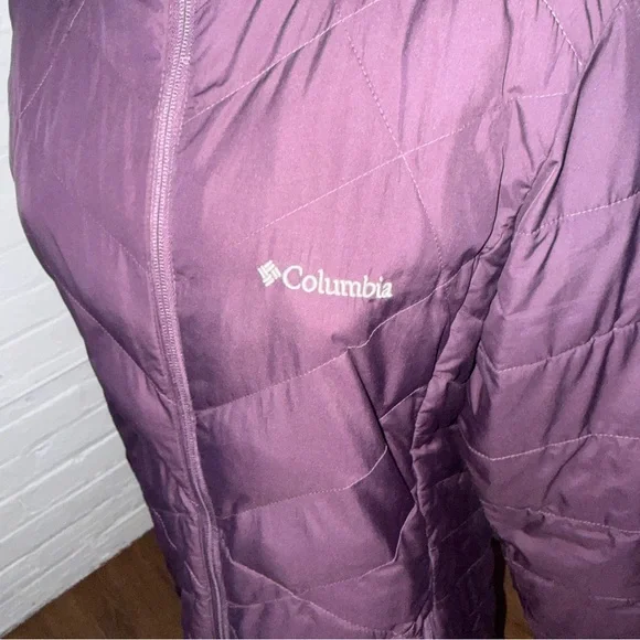 Columbia Women's Deep Purple Ski Jacket - Picture 2 of 6